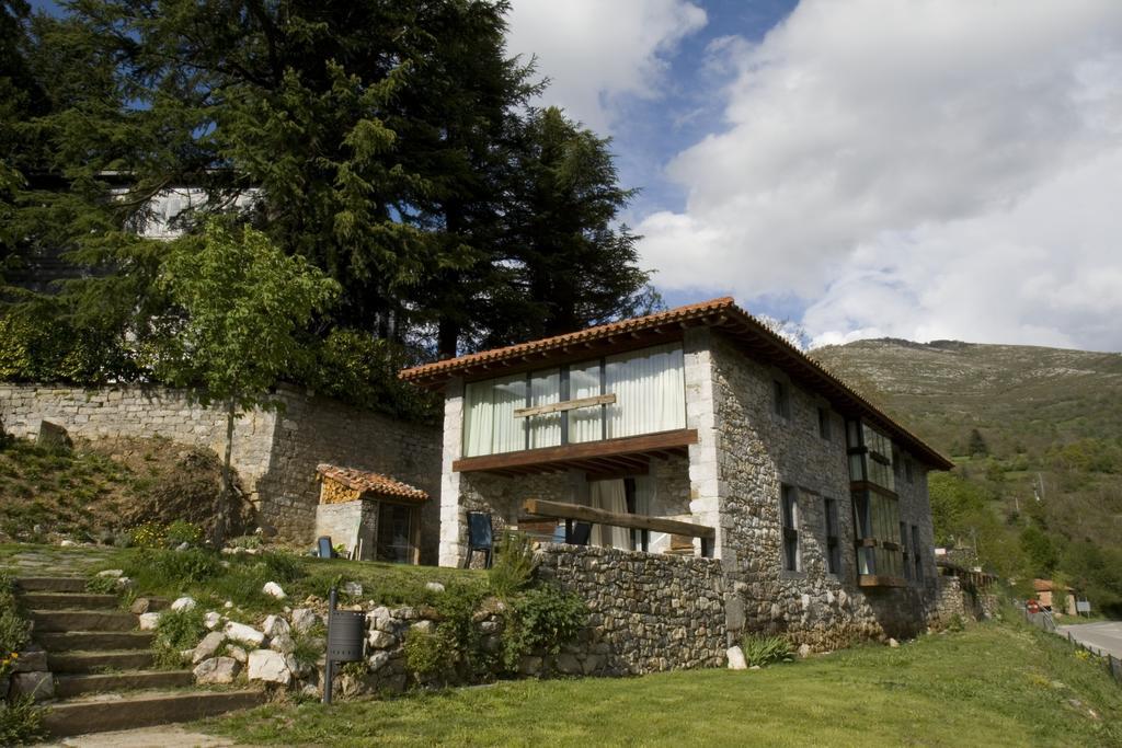 Apartamentos Rurales El Lleron Caso Eksteriør bilde