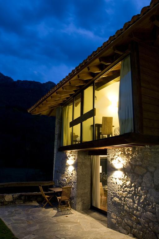 Apartamentos Rurales El Lleron Caso Eksteriør bilde